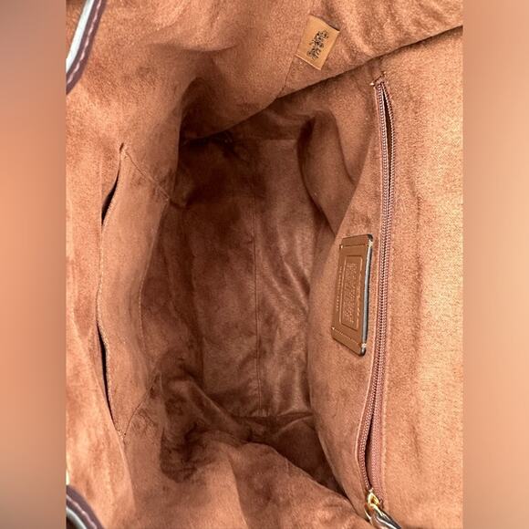 Coach Kleo Backpack In Signature Canvas - Picture 6 of 9